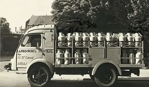 camion historique de lait